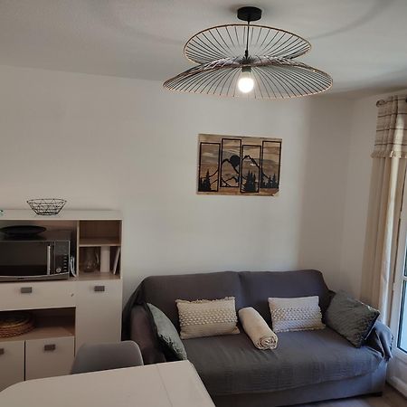 Charmant Appartement 4 Pers,Vue Montagne Avec Parking Prive Et Balcon كوتيريه المظهر الخارجي الصورة